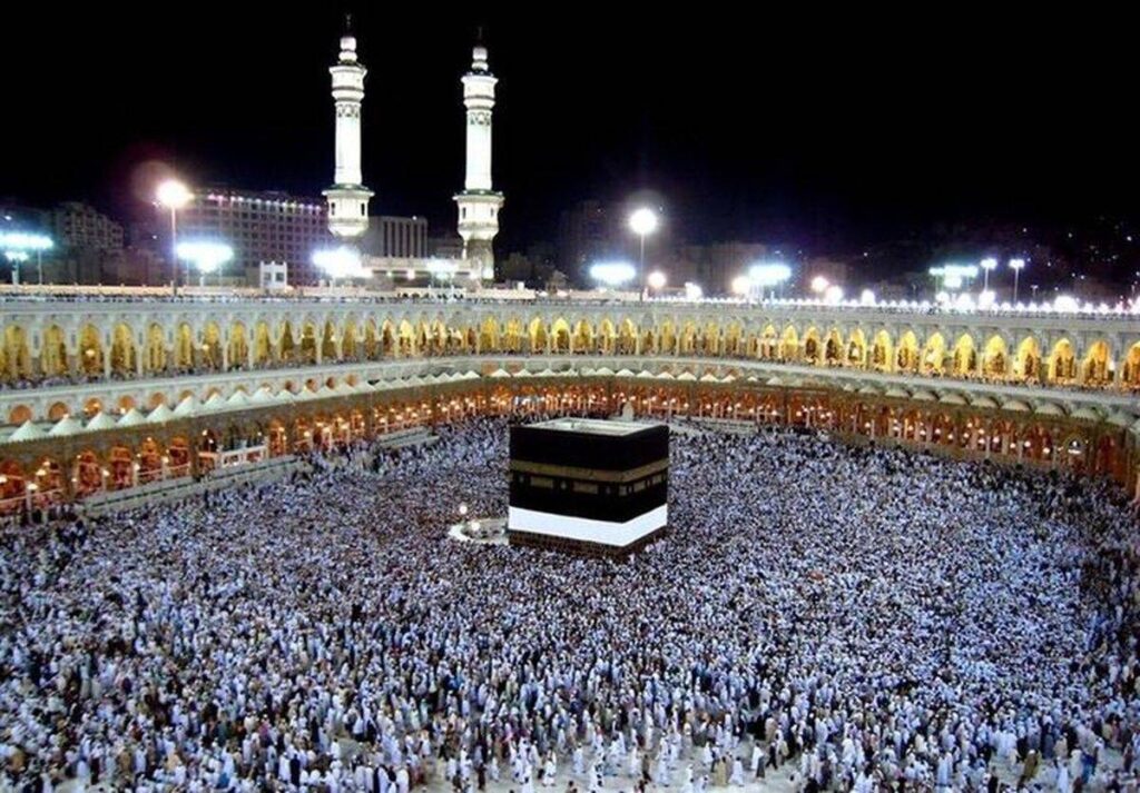 إعلان تسجيل رحلات العمرة لشهر آذر في أذربيجان الشرقية حتى الأولوية 500
